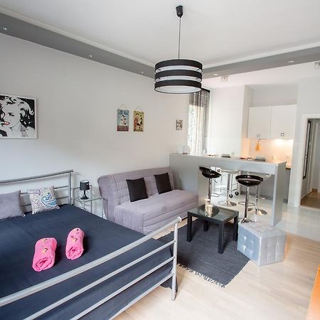 Lea Apartment Belgrad Exteriör bild