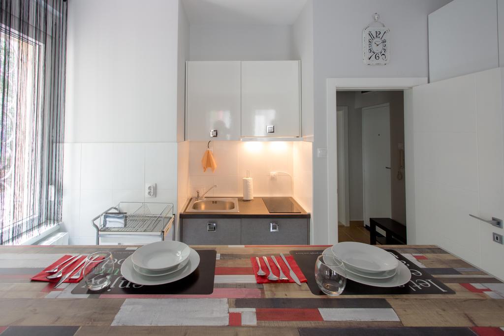 Lea Apartment Belgrad Exteriör bild