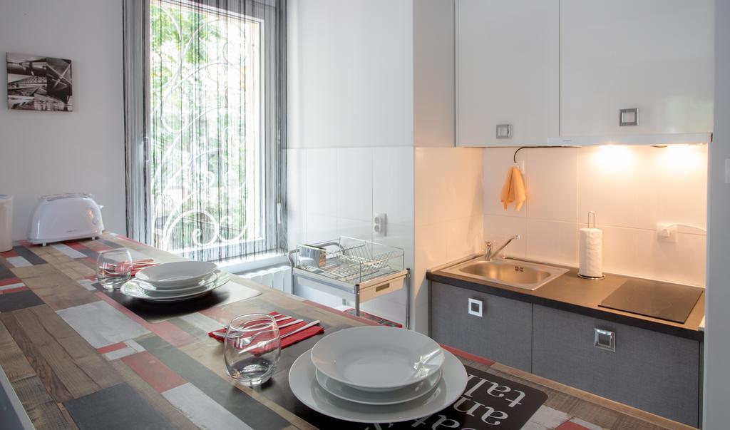 Lea Apartment Belgrad Exteriör bild